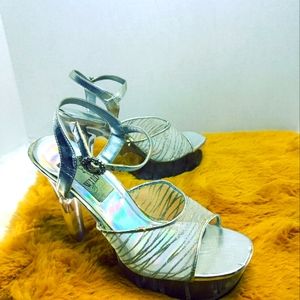 CINDERELLA Glass slippers heels..*9*So beautiful and very comfortable MUST HAVE!